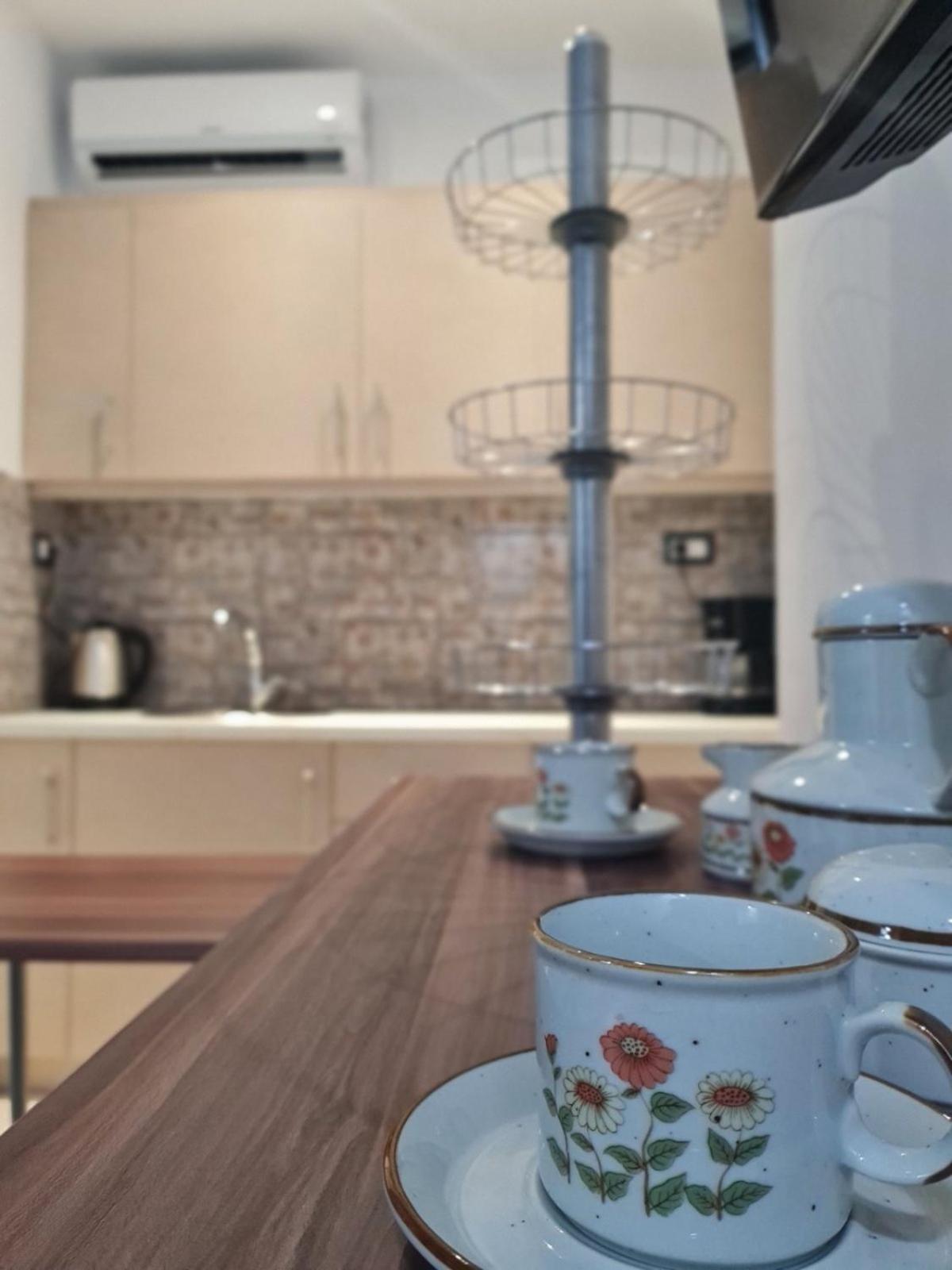 Ειδικη Προσφορα Appartement Patras Buitenkant foto